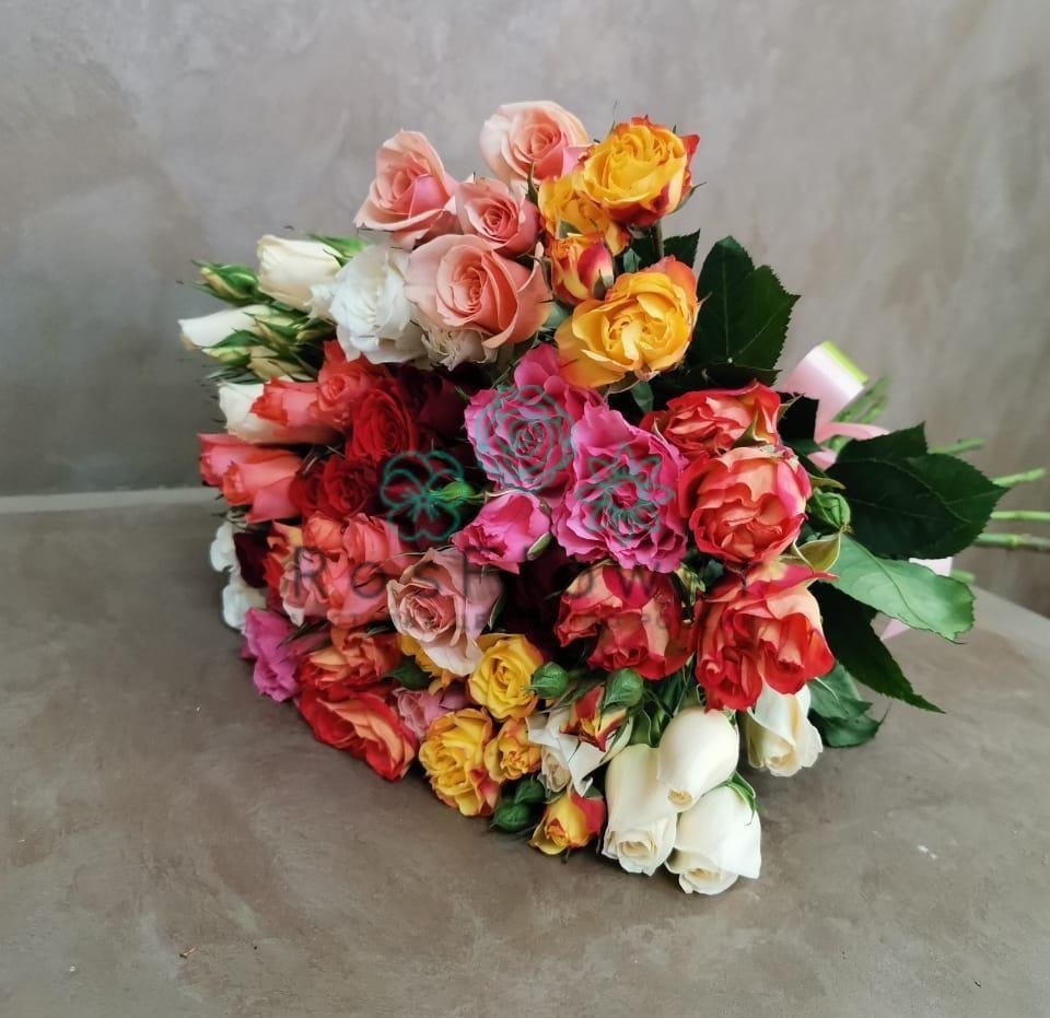 Букет цветов из: Розы в Фельдмаршальском