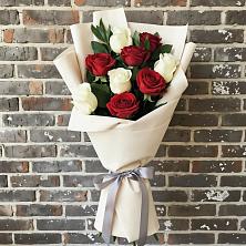 Букет цветов из:  Розы в Фельдмаршальском