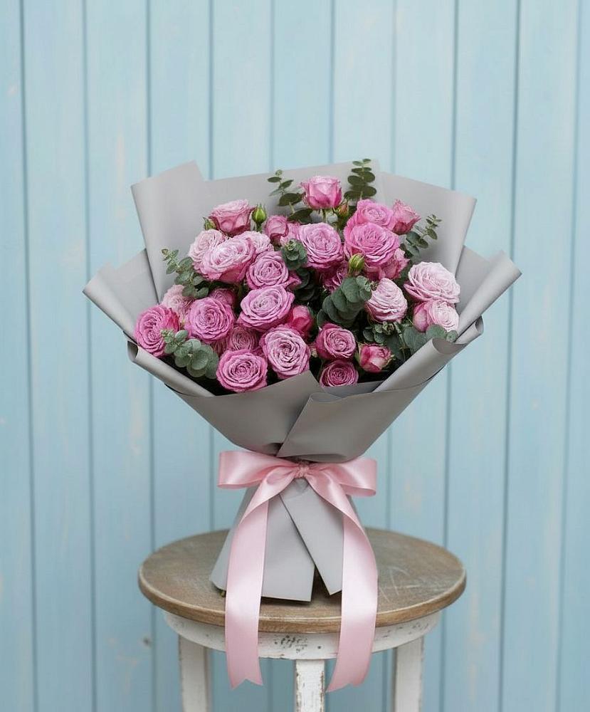 Букет цветов из: Розы в Фельдмаршальском