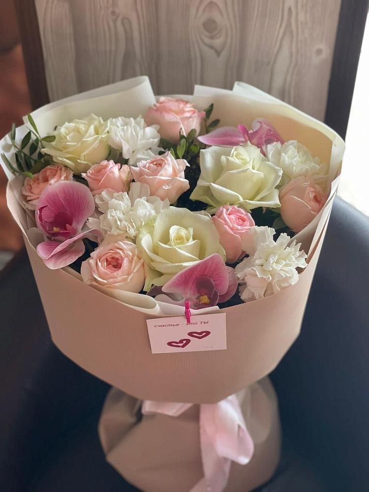 Букет цветов из: Орхидеи, Розы и Гвоздики в Фельдмаршальском