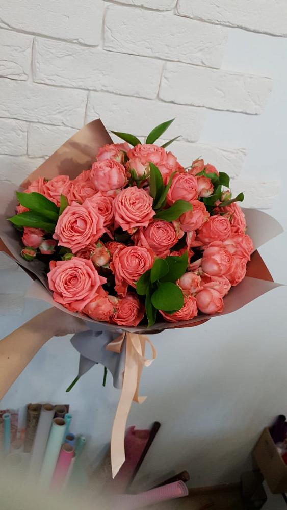 Букет цветов из: Розы в Фельдмаршальском