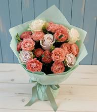 Букет цветов из:  Розы #REPLACE_PRED# Фельдмаршальском