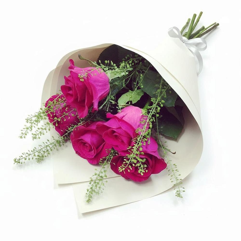 Букет цветов из: Розы в Фельдмаршальском