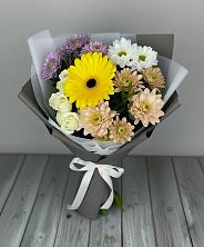 Букет цветов из:  Розы, Герберы и Хризантемы в Фельдмаршальском