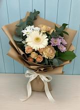 Букет цветов из:  Герберы и Хризантемы в Фельдмаршальском