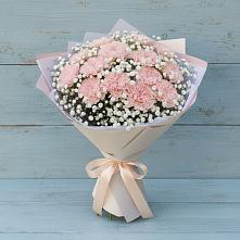 Букет цветов из:  Гвоздики в Фельдмаршальском
