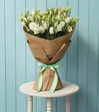 Букет цветов из:  Лизиантусы в Фельдмаршальском