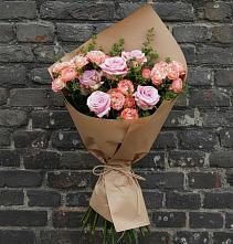 Букет цветов из:  Розы в Фельдмаршальском