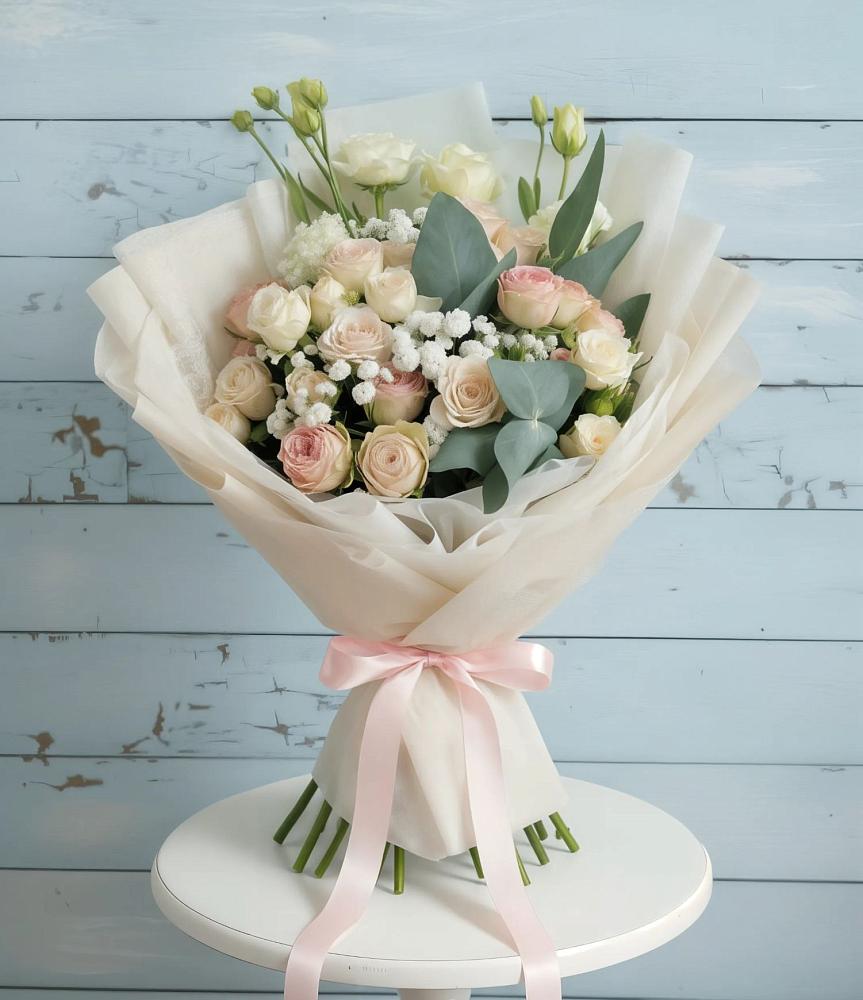 Букет цветов из: Розы и Лизиантусы в Фельдмаршальском