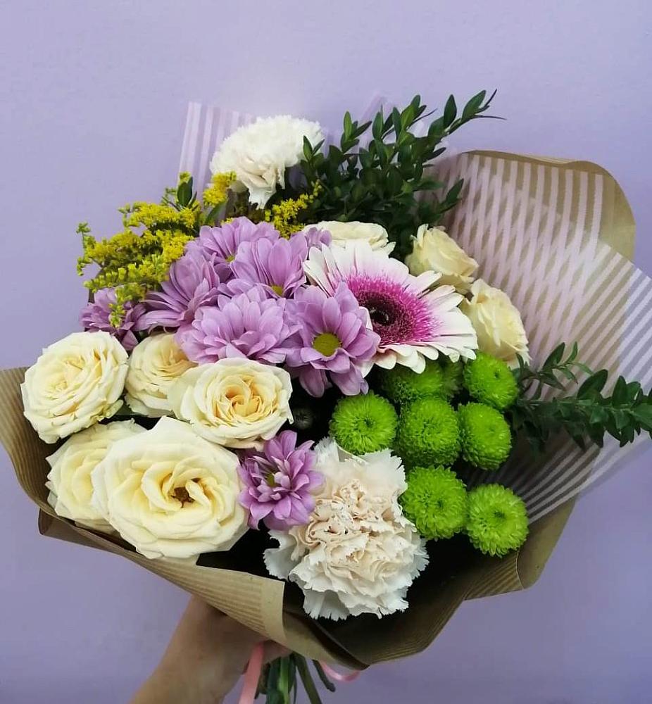 Букет цветов из: Хризантемы, Розы, Гвоздики и Герберы в Фельдмаршальском