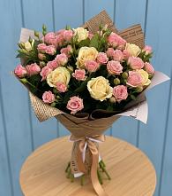 Букет цветов из:  Розы #REPLACE_PRED# Фельдмаршальском