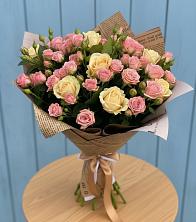 Букет цветов из:  Розы в Фельдмаршальском