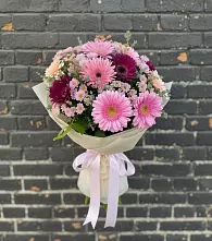 Букет цветов из:  Герберы и Хризантемы в Фельдмаршальском