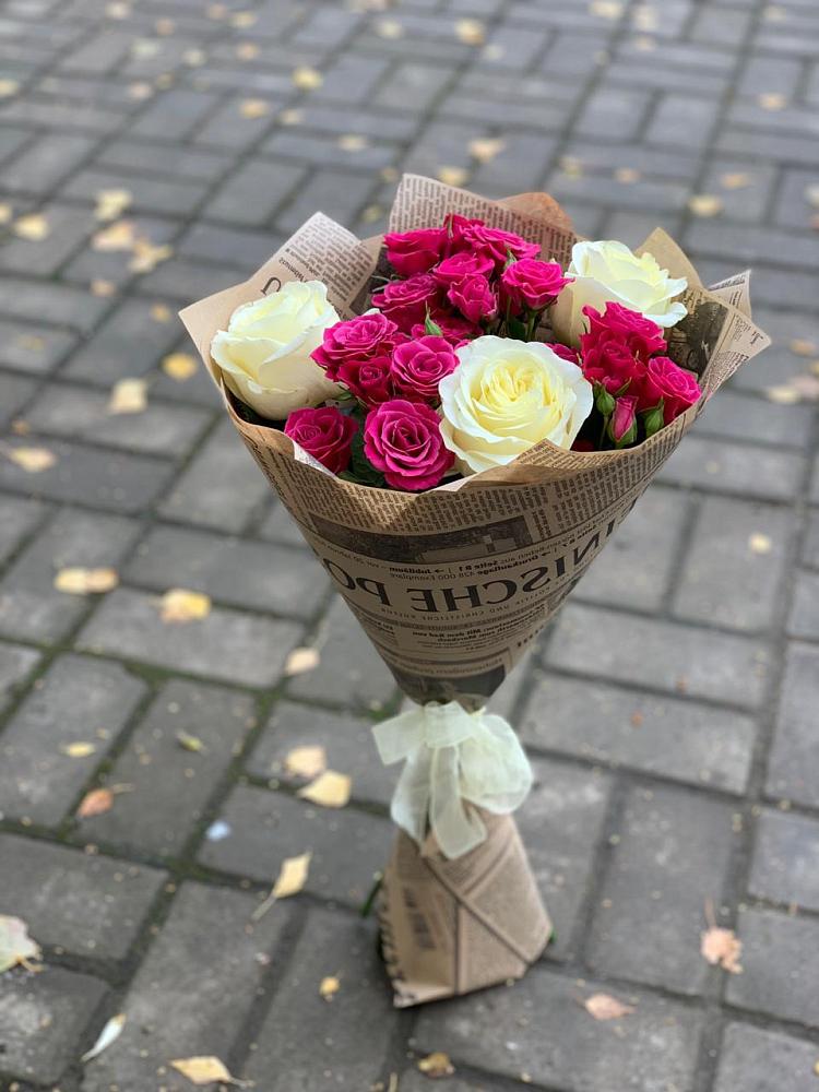 Букет цветов из: Розы в Фельдмаршальском