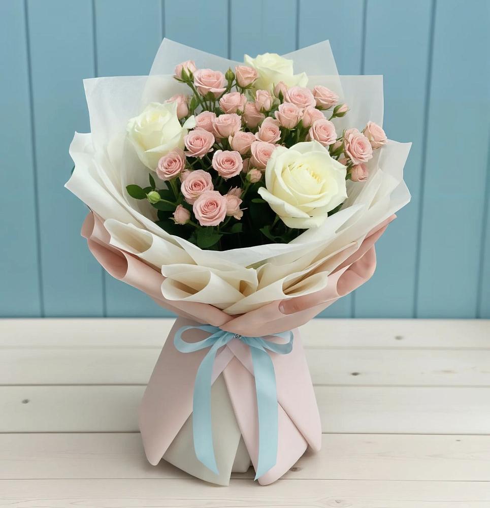 Букет цветов из: Розы в Фельдмаршальском