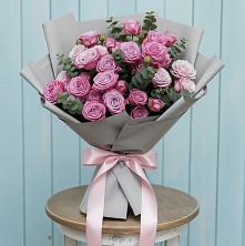 Букет цветов из:  Розы в Фельдмаршальском